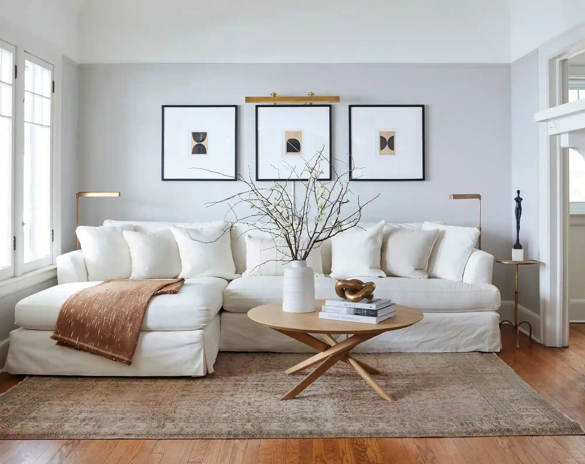 Modern Minimalist Couch Ideas