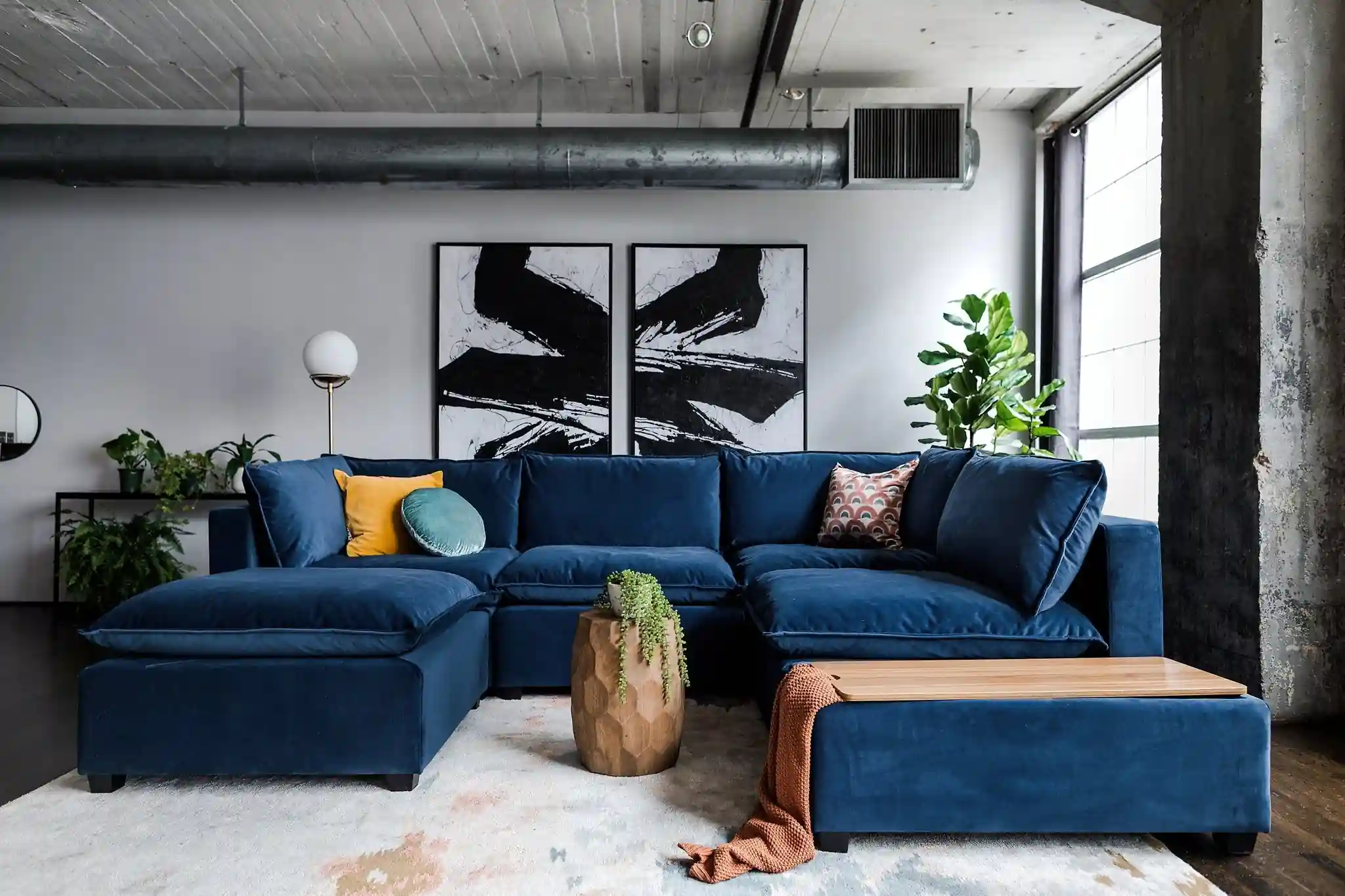 Modern Monochrome Blue Theme