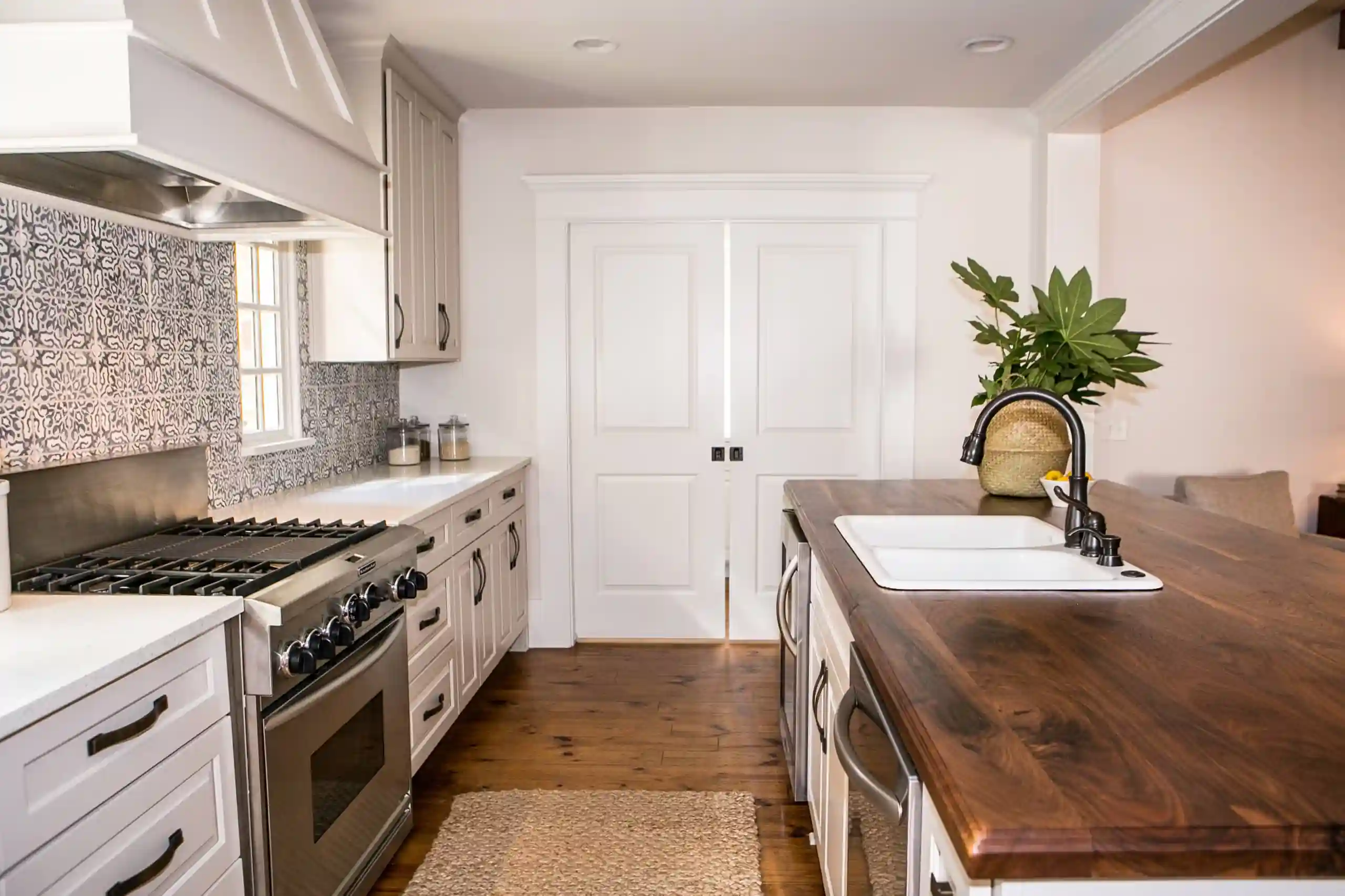 Classic White Farmhouse Kitchen Design