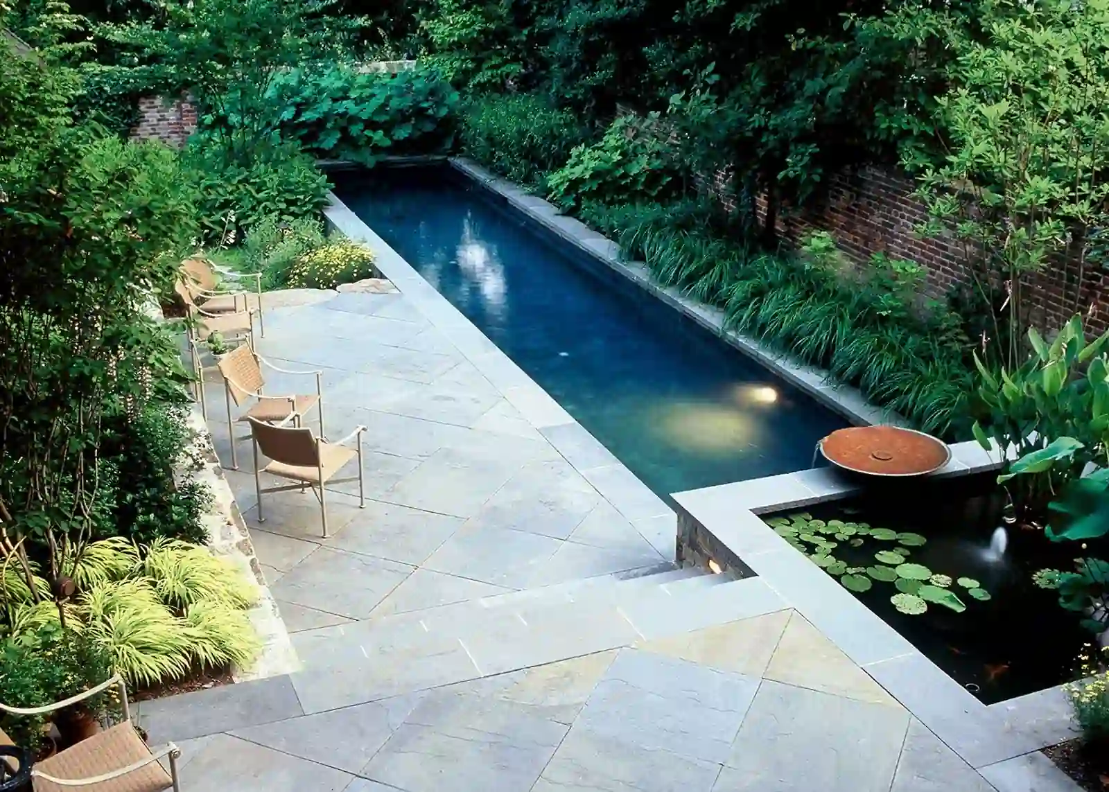 Courtyard Pool for Narrow Spaces
