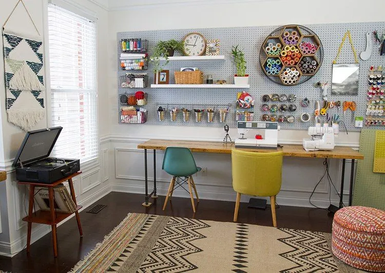Decorate with Creative Sewing-Themed Décor