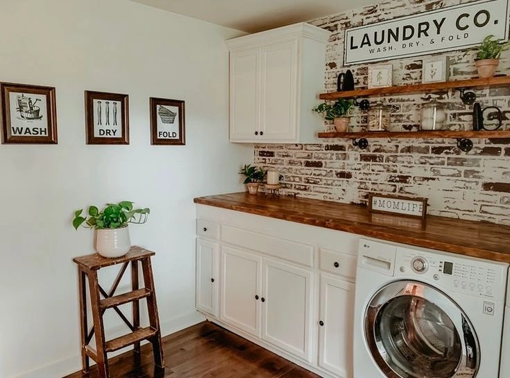 Farmhouse Style Wallpaper for Cozy Charm