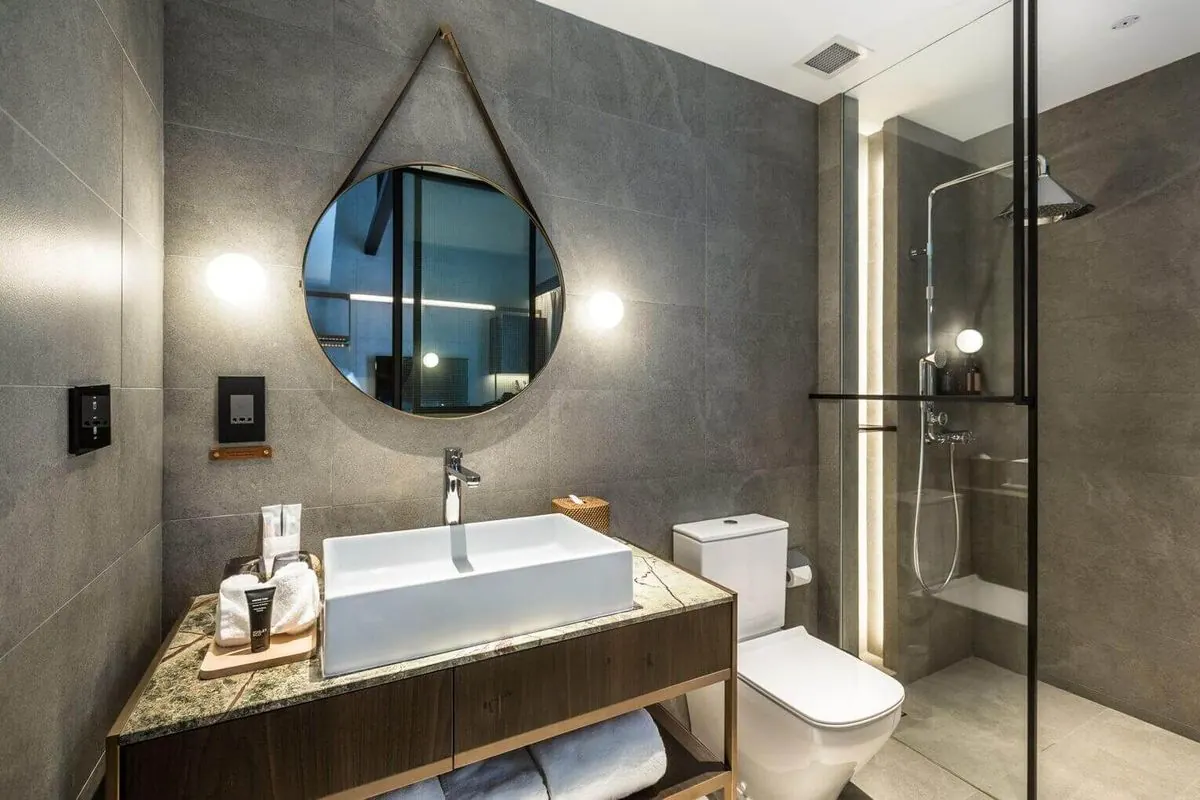 Hotel-Inspired Bathroom Retreat